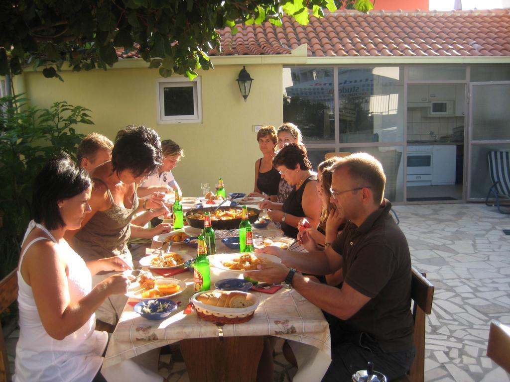 Apartments Zdravko Τρογκίρ Εξωτερικό φωτογραφία