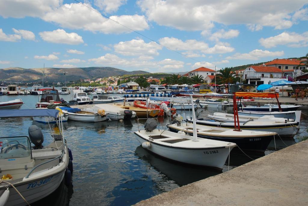 Apartments Zdravko Τρογκίρ Εξωτερικό φωτογραφία
