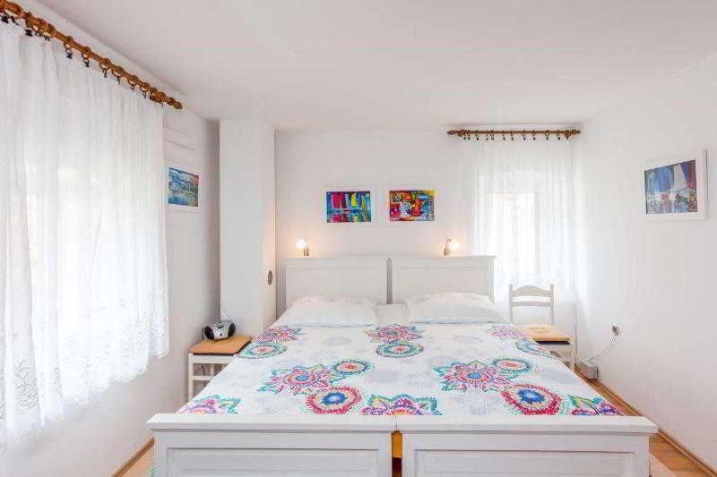 Apartments Zdravko Τρογκίρ Εξωτερικό φωτογραφία
